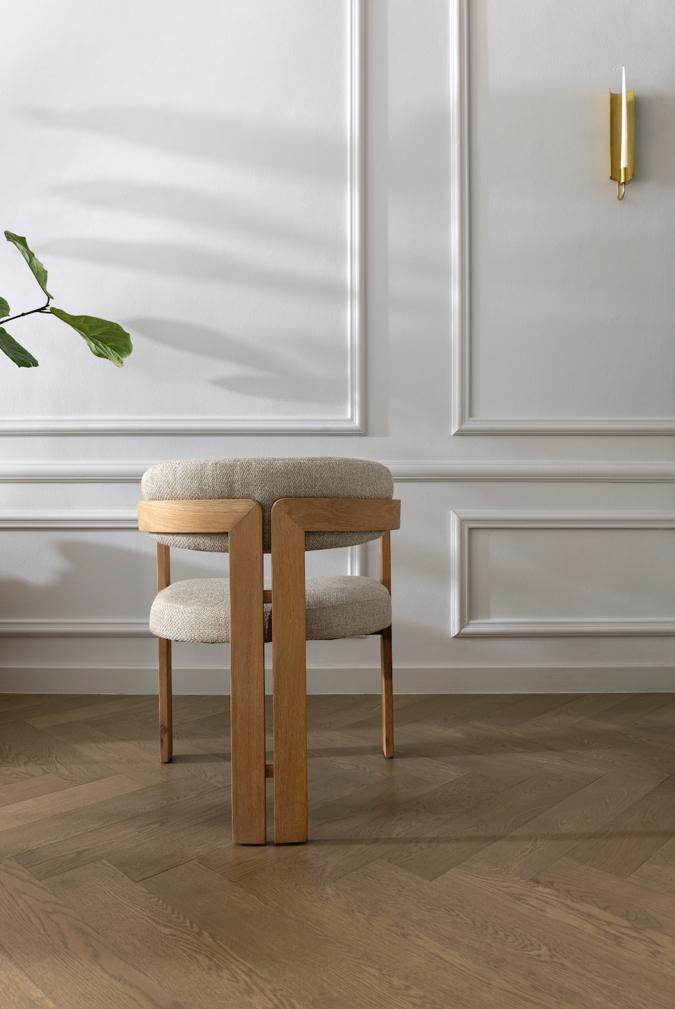 Curved Dining Chair