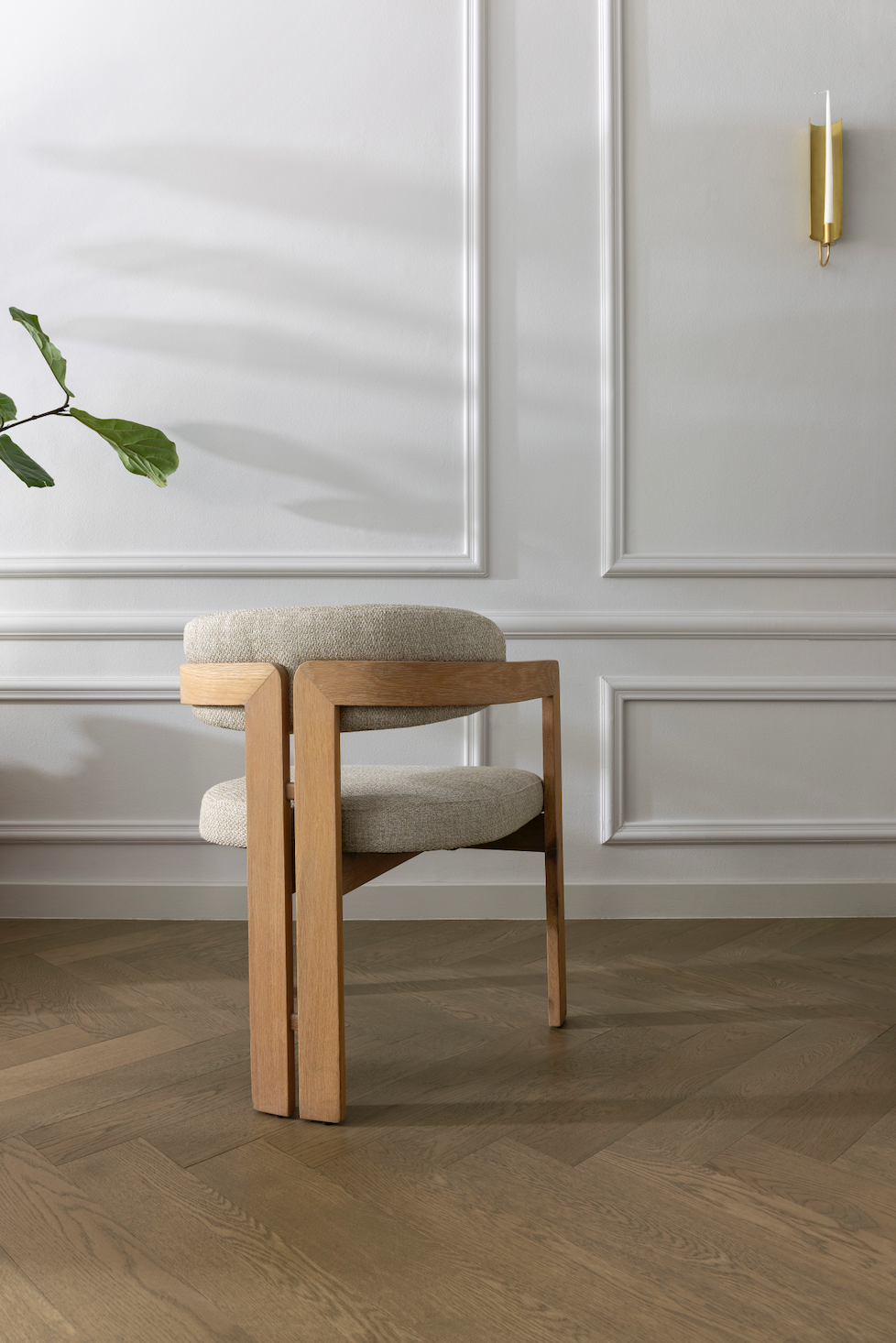 Curved Dining Chair