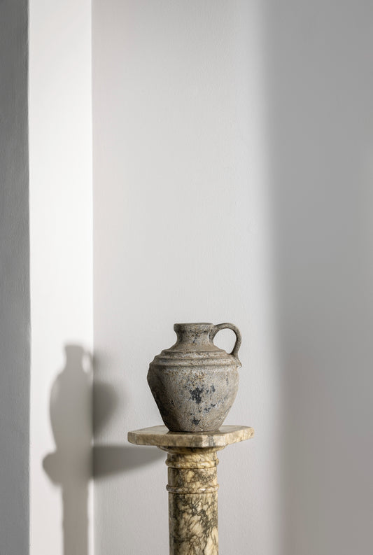 Donat Miring Vase