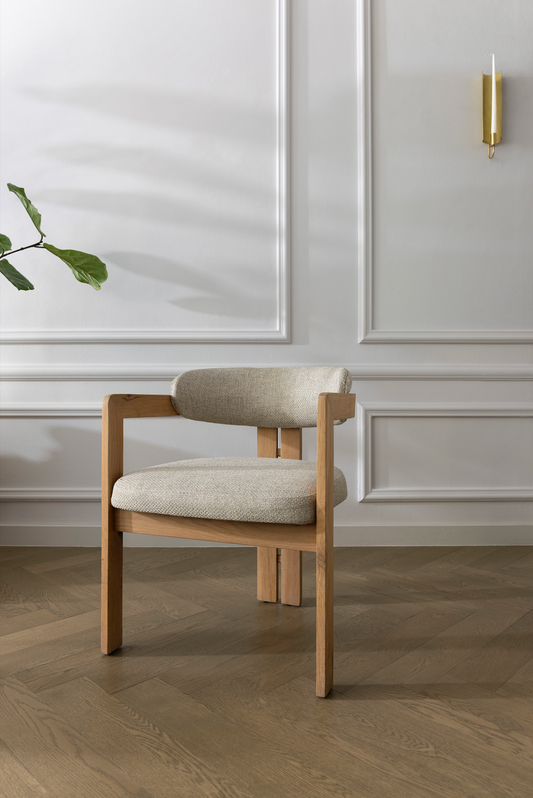 Curved Dining Chair